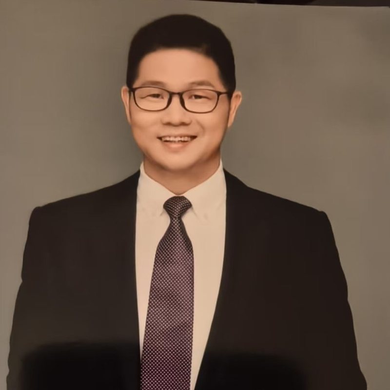 刘曙勤律师照片