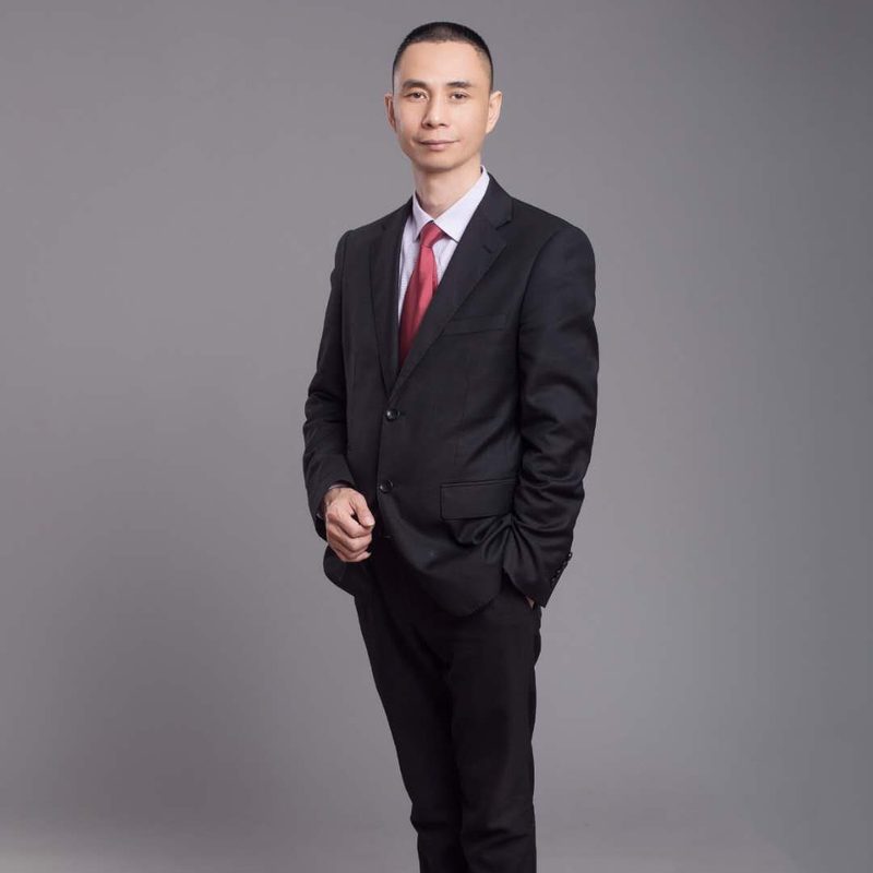 徐文轶律师照片